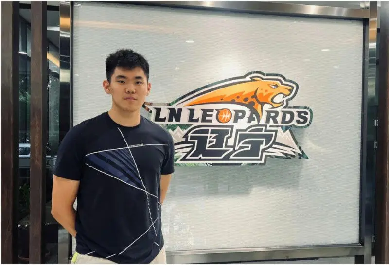 包含爵士殷勤请教新战术，破局失败需要重新考虑的词条